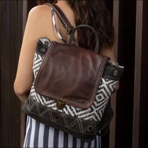 Myra Bag backpack EUC